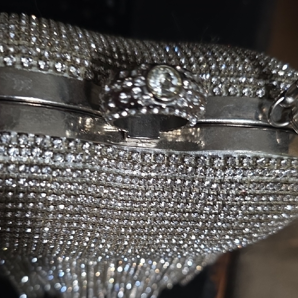 Silver Heart-Shaped Rhinestone Handbag - Picture 6 of 10